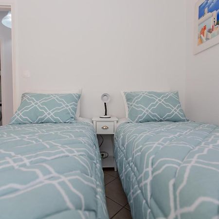 Poly'S Charming Home - City Center & Near The Beach 2Bedroom Apartment نافبكْتوس المظهر الخارجي الصورة