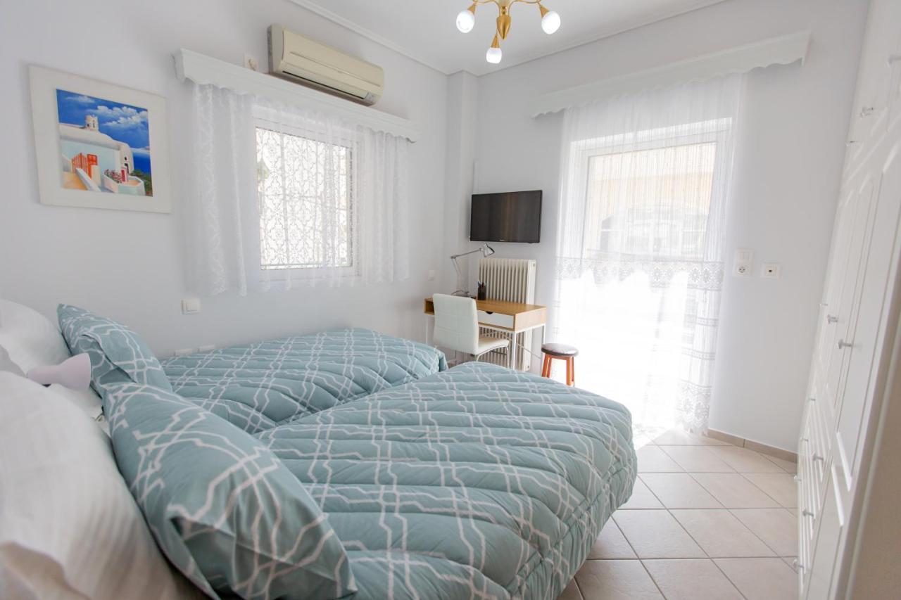 Poly'S Charming Home - City Center & Near The Beach 2Bedroom Apartment نافبكْتوس المظهر الخارجي الصورة